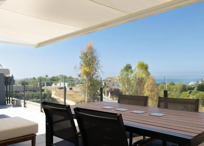 Oasis 325 Premium Sea & Mountains View