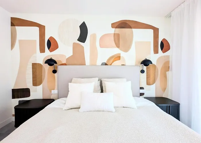 Oasis 325 Premium Sea & Mountains View *