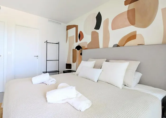 Oasis 325 Premium Sea & Mountains View Estepona