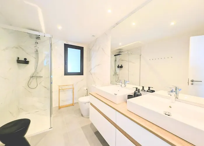 Oasis 325 Premium Sea & Mountains View Daire *