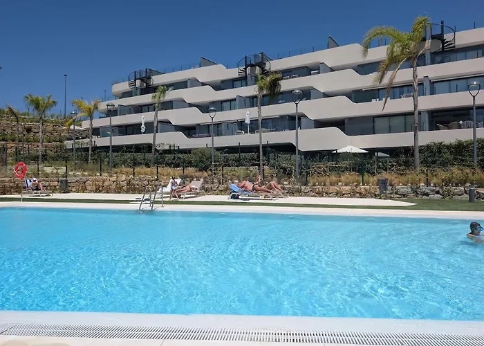 Oasis 325 Premium Sea & Mountains View *