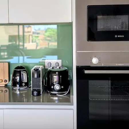 Oasis 325 Premium Sea & Mountains View