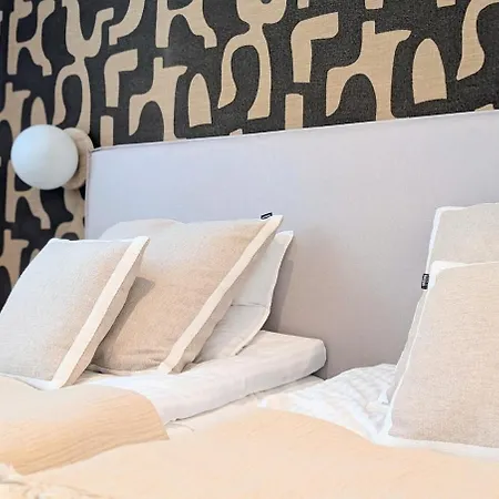 Oasis 325 Premium Sea & Mountains View Estepona