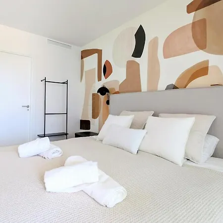 Oasis 325 Premium Sea & Mountains View Estepona